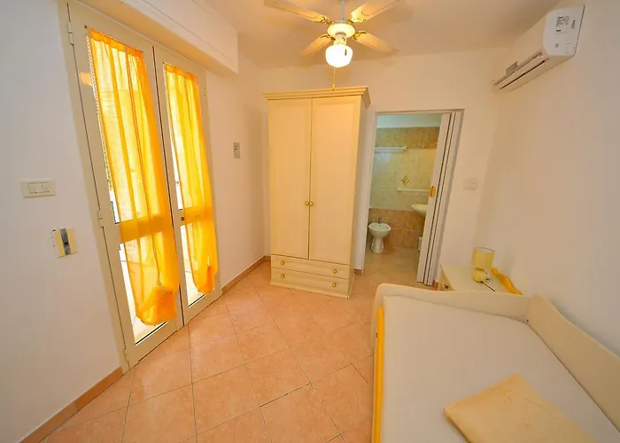 Marchello בית נופש *